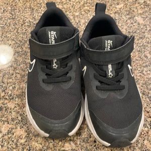 Nike star runner boys 12.5